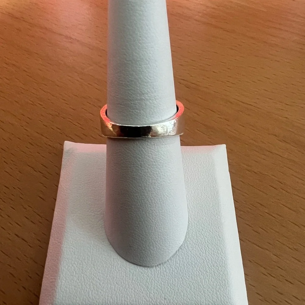 Brand New Silver Skull Ring